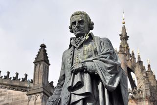 Komentář: Jak otec kapitalismu varoval před dnešní ekonomikou - Seznam Zprávy